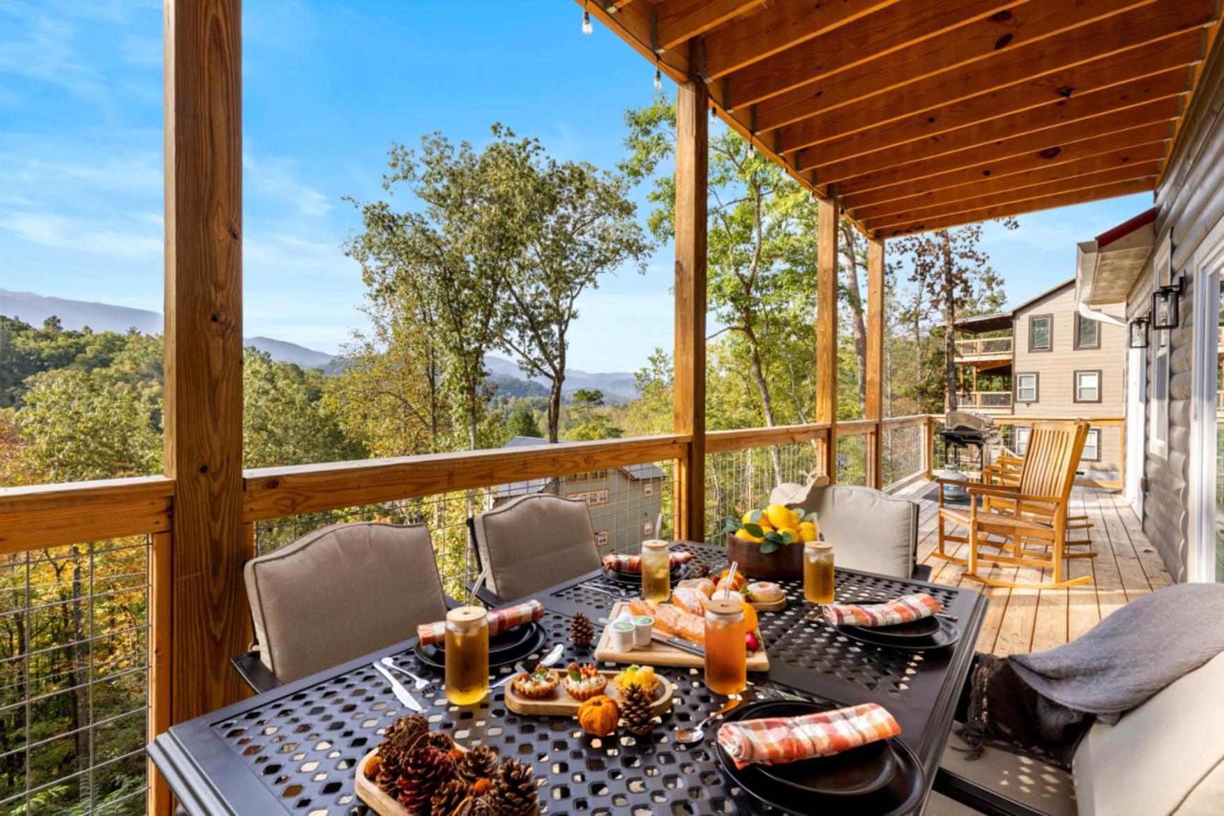 Tranquil Mountain Getaway By Ghosal Luxury Lodging 蓋特林堡 外观 照片