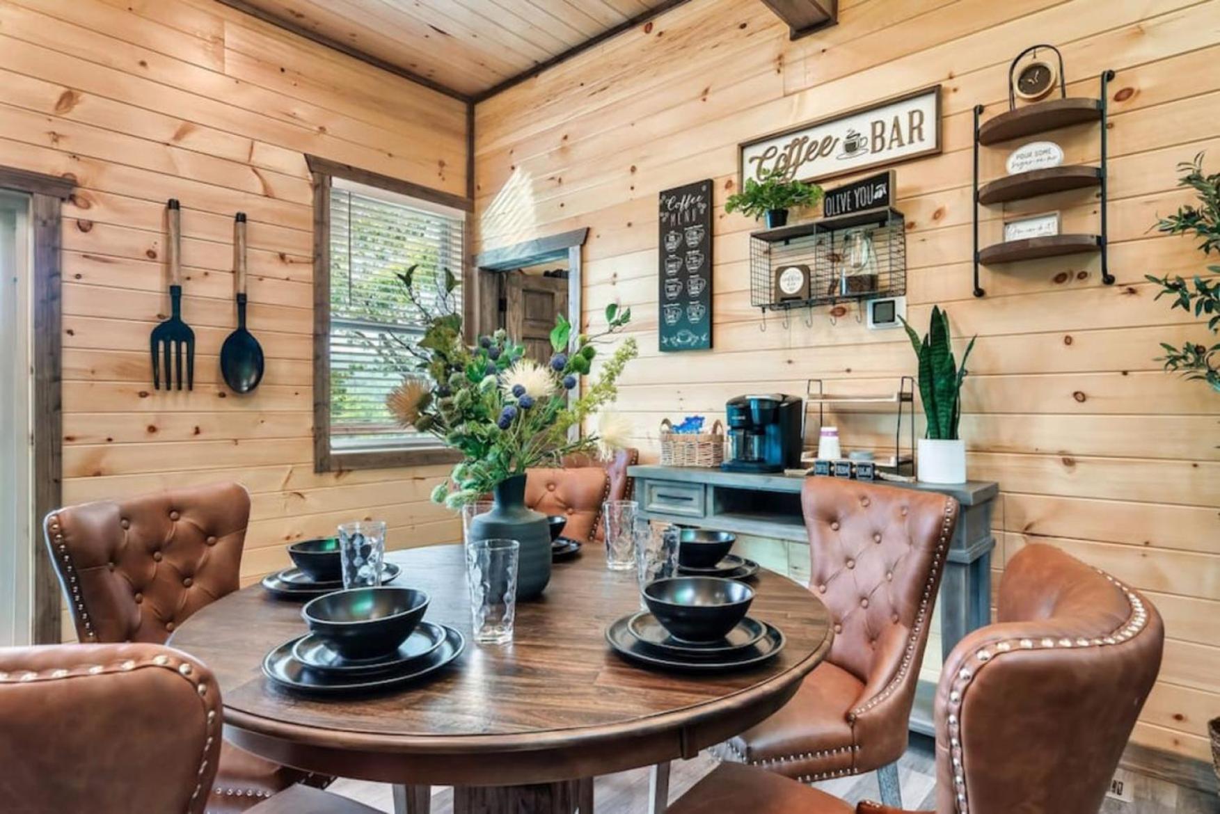 Tranquil Mountain Getaway By Ghosal Luxury Lodging 蓋特林堡 外观 照片